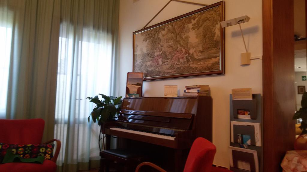 Hotel Rinascente Chianciano Terme Dış mekan fotoğraf