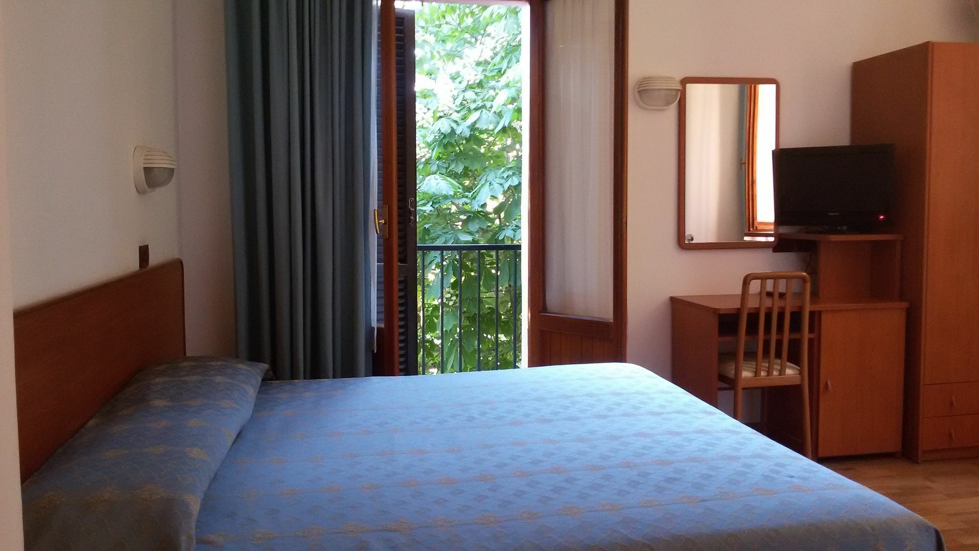 Hotel Rinascente Chianciano Terme Dış mekan fotoğraf